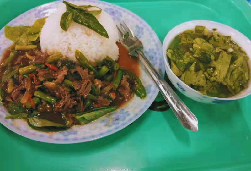 牛肉盖饭
